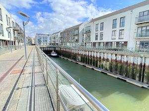 The Colne- click for photo gallery